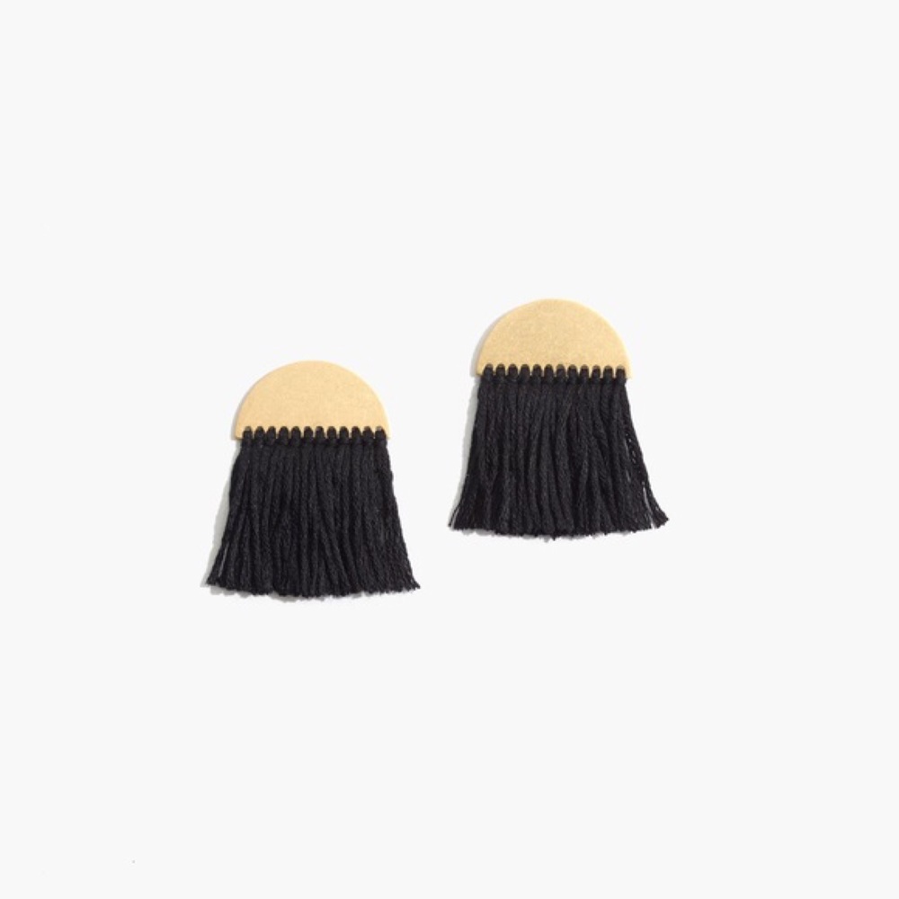 [MADEWELL] Halfmoon Fringe Earrings